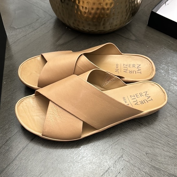 Naturalizer Genn Stroll Slide Sandal - Picture 6 of 12